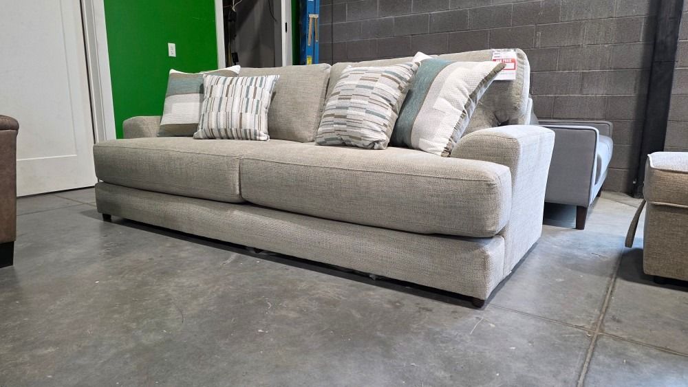 Living room furniture in stock at BoxDrop Utah County 18