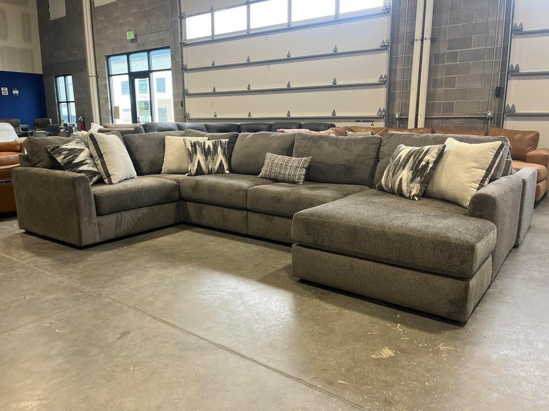 Living room furniture in stock at BoxDrop Utah County 20
